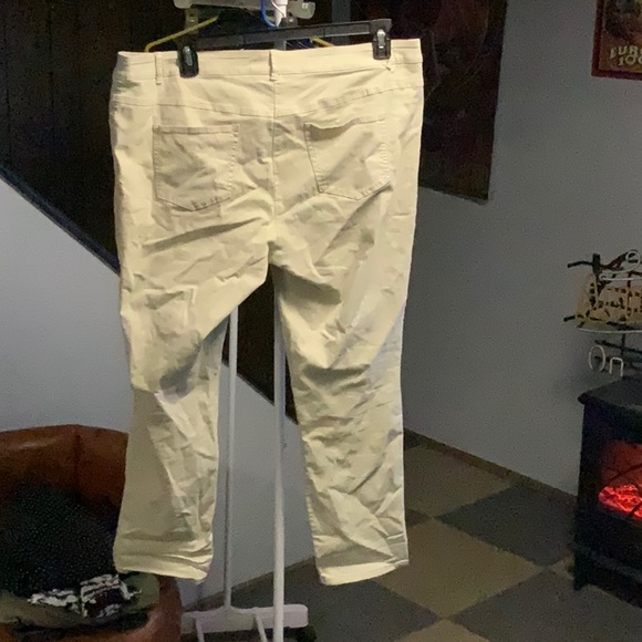 Linen skinny pants, khaki tan color - Picture 3 of 5